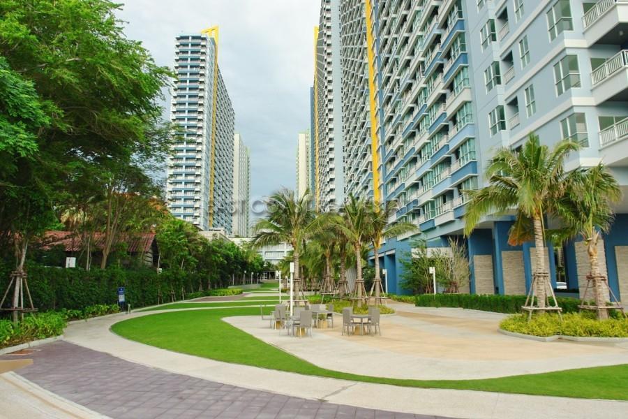 Lumpini Parkbeach Pattaya Pool View Jomtien Exterior foto